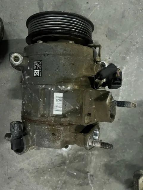 Compressor de AC Ford Transit Costum 2.0 tdci Ref: GK21-19D629-BE