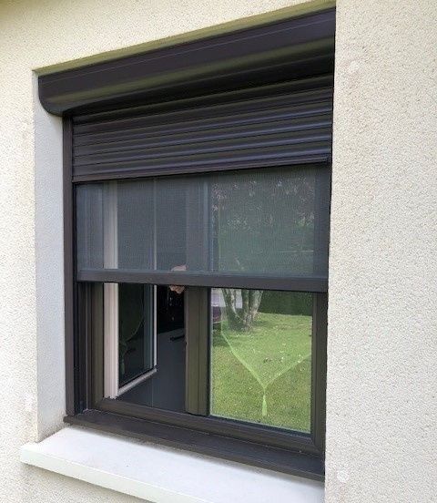 Troca e Reparação de Estores  e Janelas– Orçamento Gratuitos em 24h