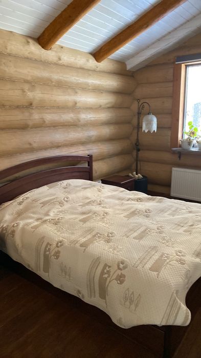 Довгострокова оренда будинку зі справжнього зруба