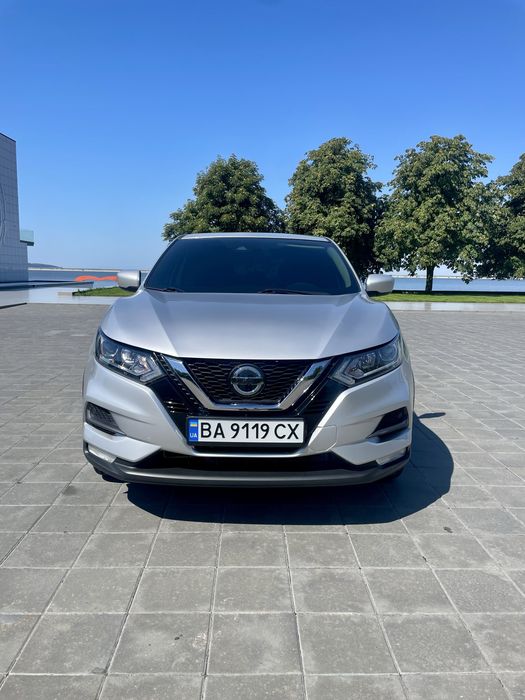 Продам Nissan Rogue Sport