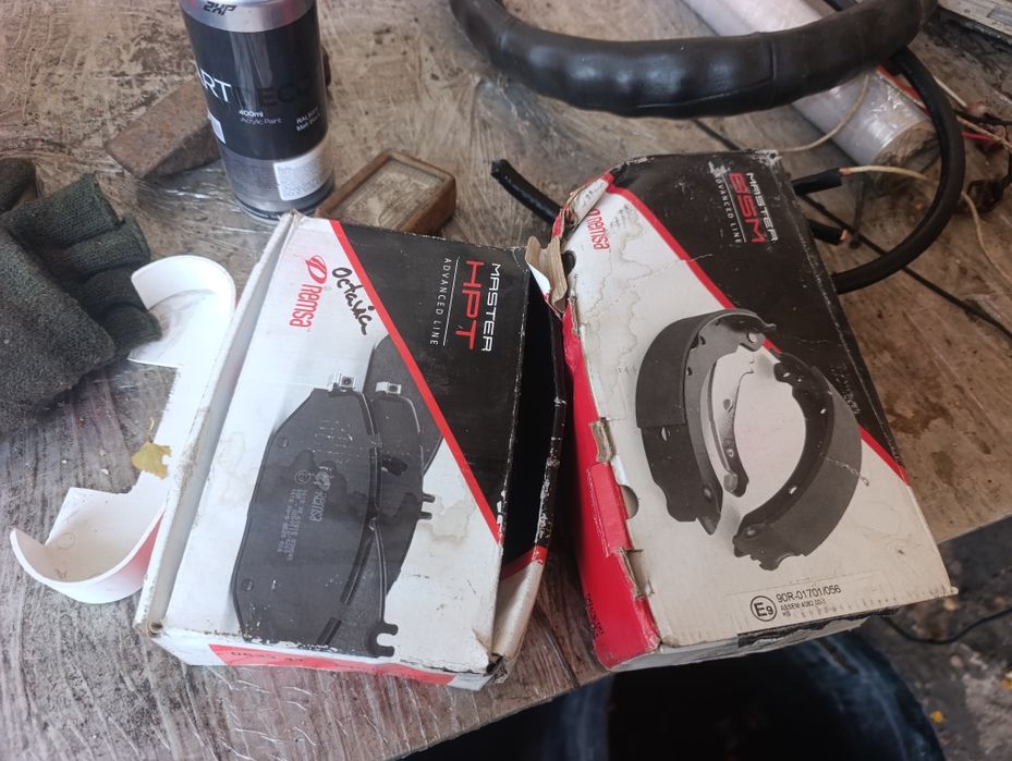 Колодки тормозные Шкода октавия тур Skoda oktavia