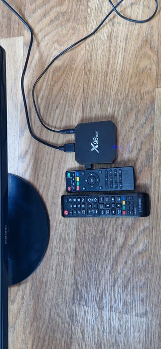 Телевізор Samsung 32 дюймів