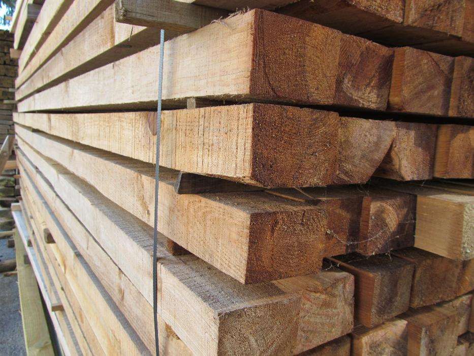 Barrotes de pinho natural