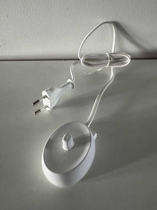 Ładowarka do szczoteczki elektrycznej do zębów BRAUN ORAL-B 3757