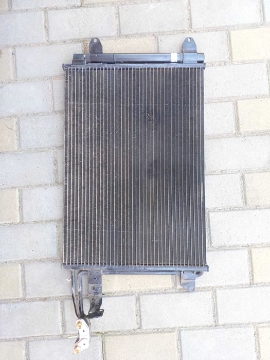 Радіатор кондиціонера, оригінал Volkswagen Golf 5,Jetа, Caddy 3 III