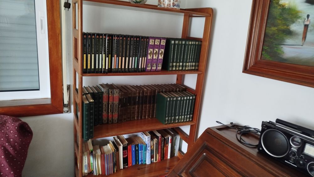 583 Livros de vários tipos