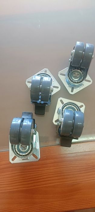 Suporte com rodas