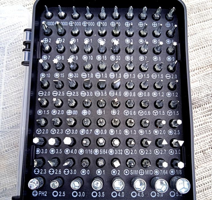 Набор отвёрток и бит 115 в 1 для ремонта , в кейсе