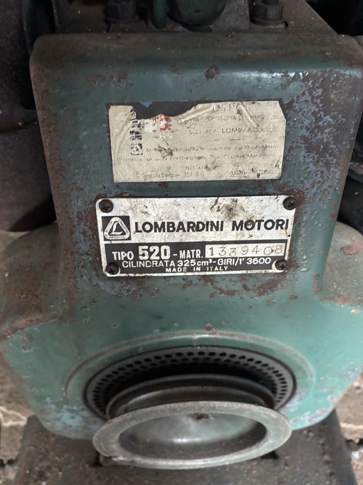 Motor Lombardini a gasóleo + bomba de água