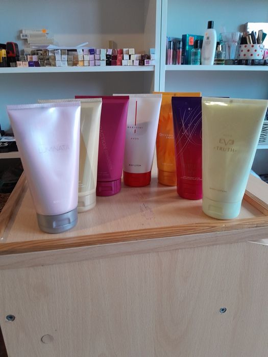 Perfumowane balsamy firmy avon