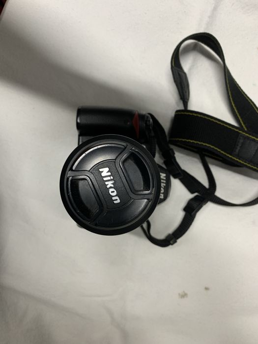 Nikon d3000 повний комплект