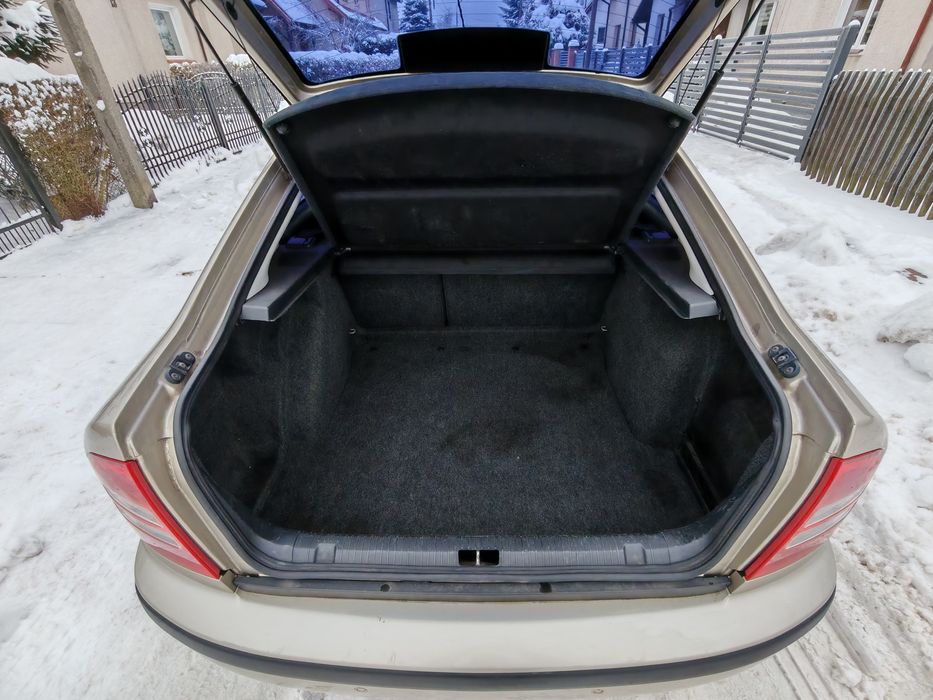 Skoda Octavia 1.9 TDI, 2006 r. Climatronic, Hatchback