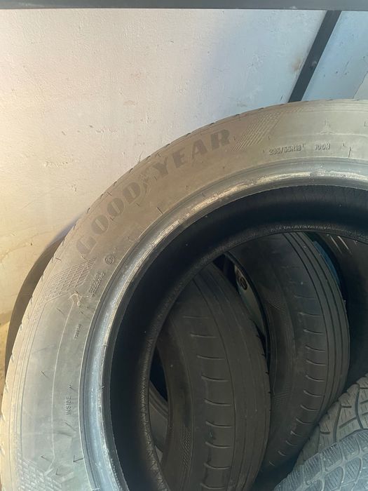 Автомобільні шини