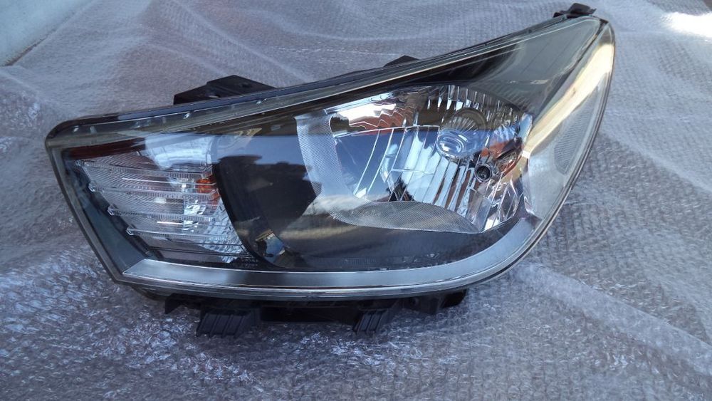 Farol esquerdo KIA RIO ano 2017 original e como novo