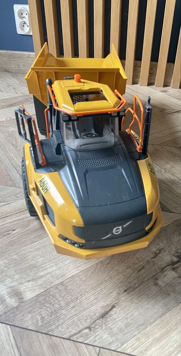 Bruder 02455 Volvo A60H