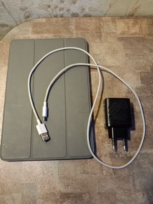 Планшет Teclast P40HD (4/64),с чехлом,наушниками,павербанком