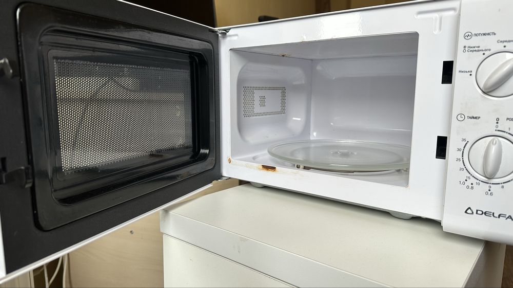 Микроволновка DELFA MD 20 MW