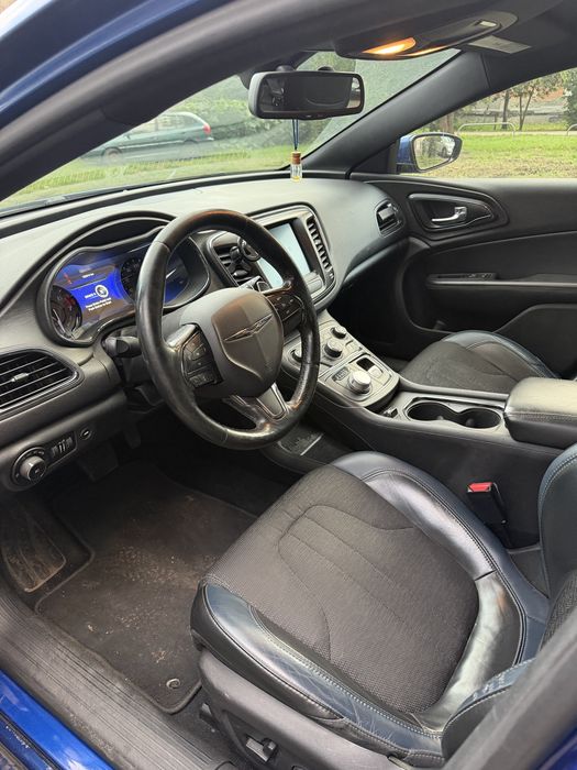 Chrysler 200 S продам авто