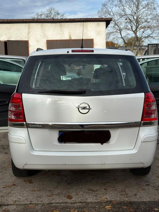 Opel Zafira b 2014r.