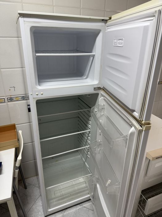Frigorifico com congelador