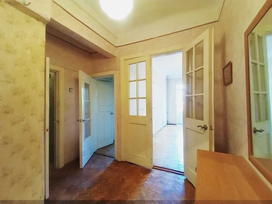 Продам 3-кімн квартиру 56м Печерськ Іоанна Павла ІІ, 19 Сталінка Лифт