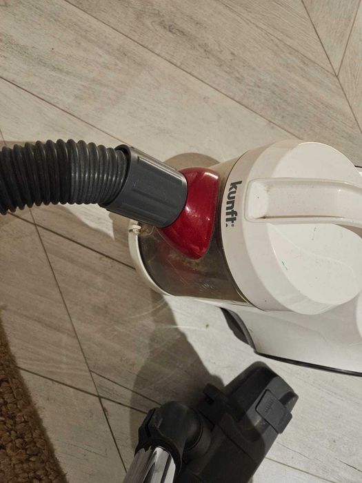 Kunft Vacuum Cleaner