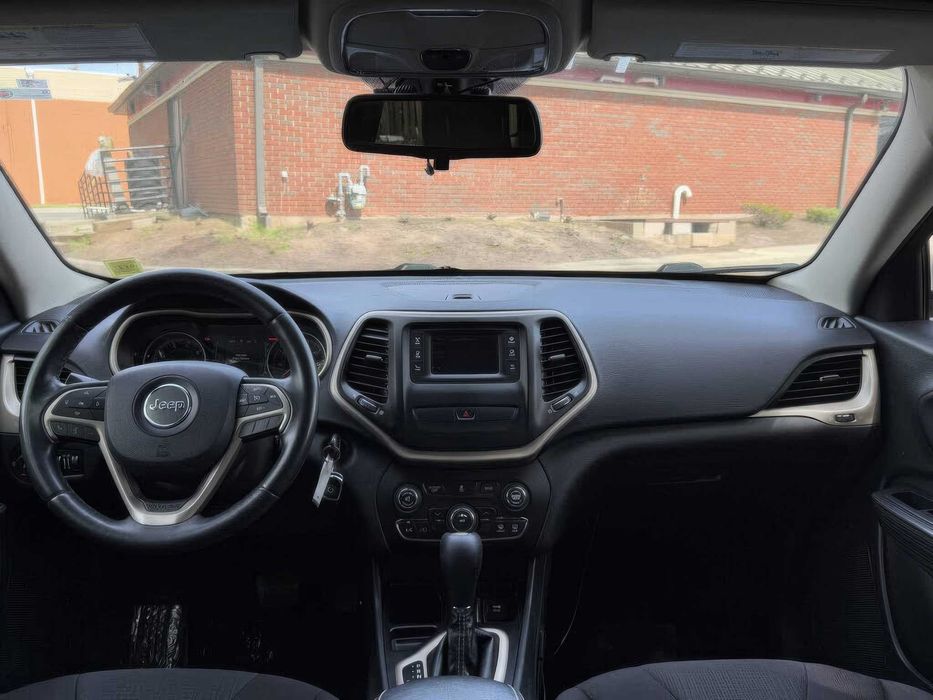 Jeep Cherokee      2015