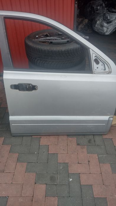 Дверь передняя Киа Соренто Дверь задняя Kia Sorento 2002-2009