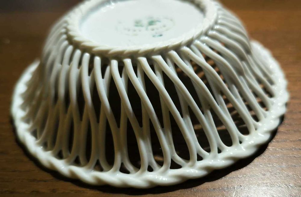 Ażurowa miseczka porcelanowa Alba Iulia Rumunia
