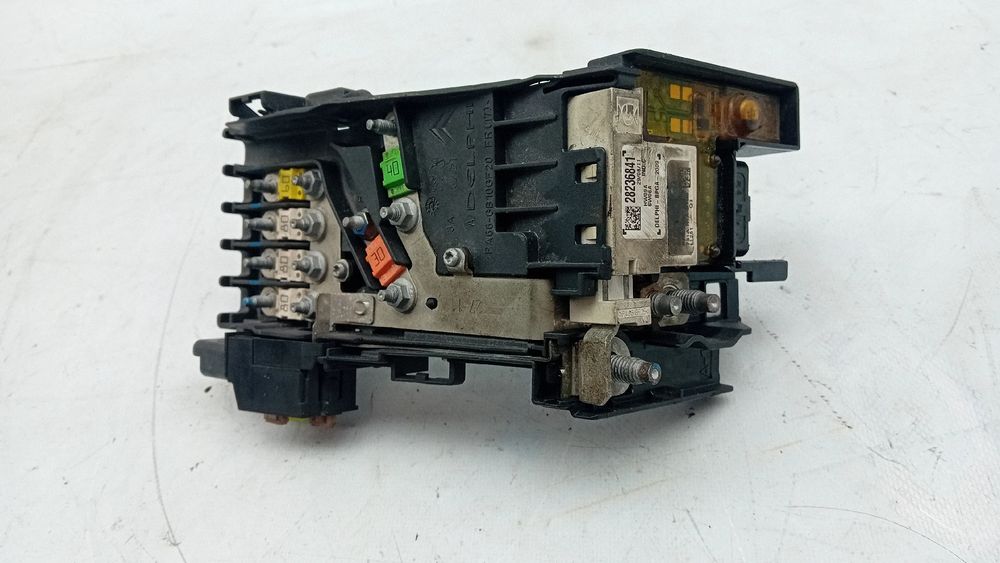 Caixa fusíveis da bateria PEUGEOT RCZ