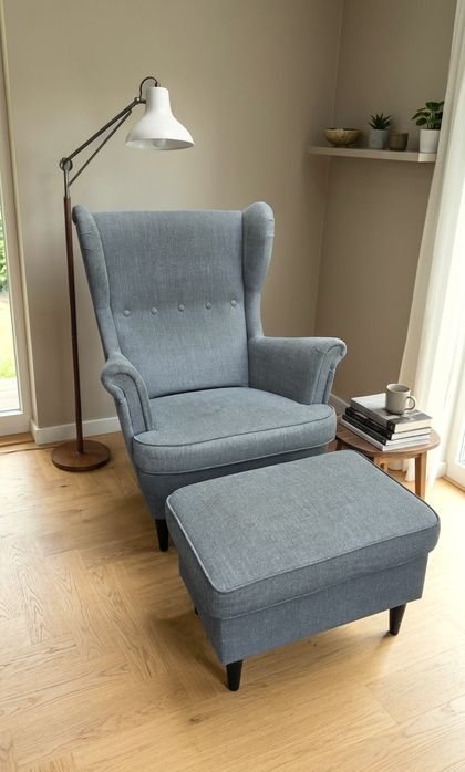 Fotel uszak ikea strandmon + podnóżek