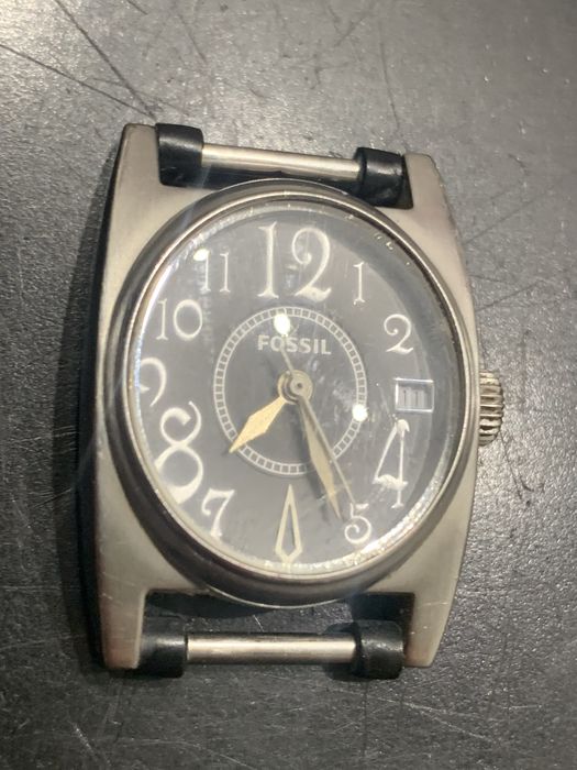 Часы женские Fossil