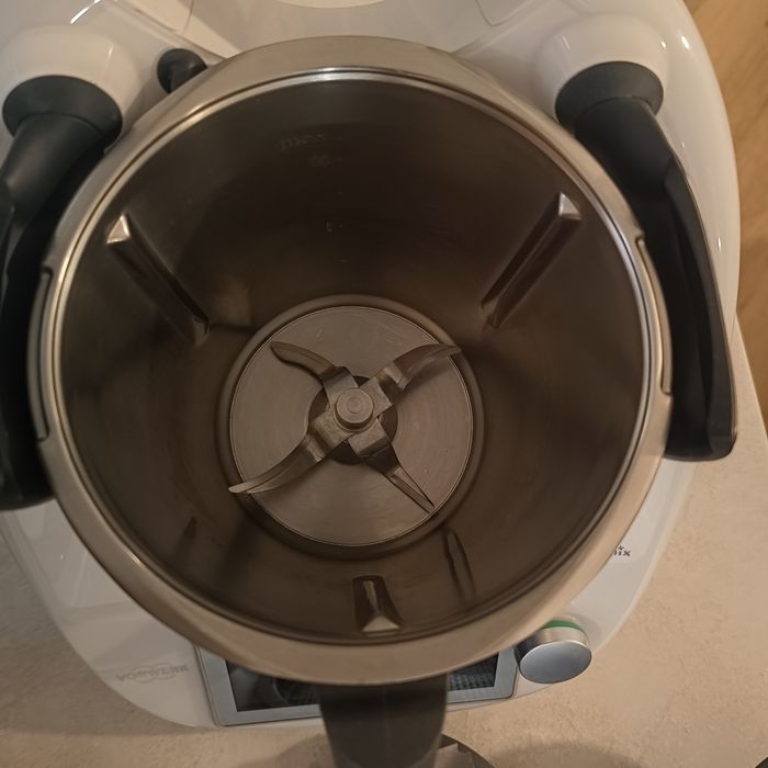 Sprzedam Thermomix TM6