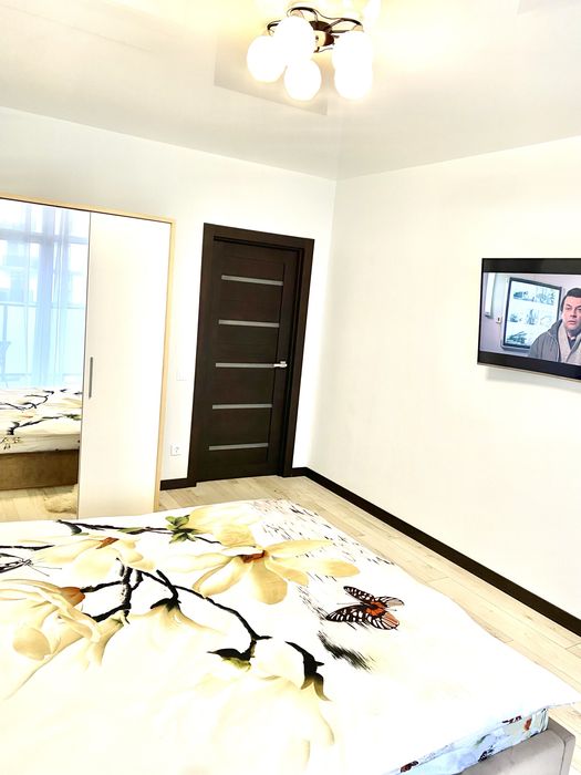 Сучасні апартаменти в новобудові у центрі Львова