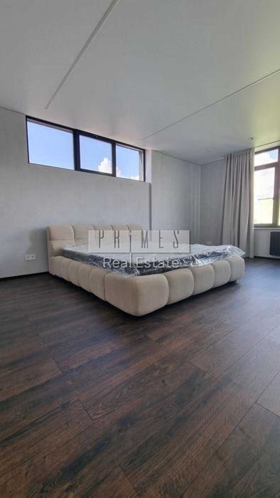 Продажа дома 210м2 в стиле Hi-Tech с ремонтом и техникой, Гатне