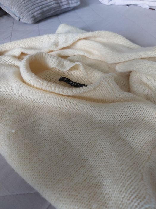 Miękki i delikatny sweter Mohito rozmiar XL