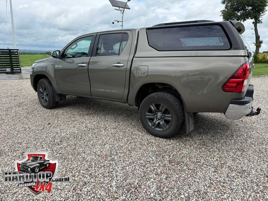 Zabudowa paki PREMIUM 4x4 HARDTOP Venture - TOYOTA HILUX 2015+ / 2021+