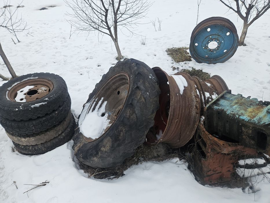 Камери мтз юмз т40 резина диски перед зад