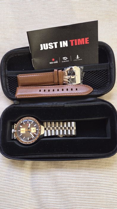 Relógio Red Star Bullhead castanho