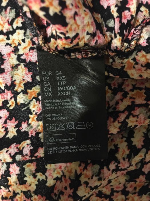 Bluzka w drobne kwiatki marszczona HM 34XS/36S/38M 100% wiskoza