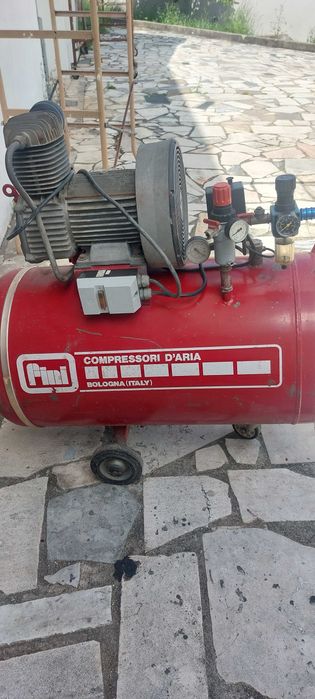 Compressor trifásico