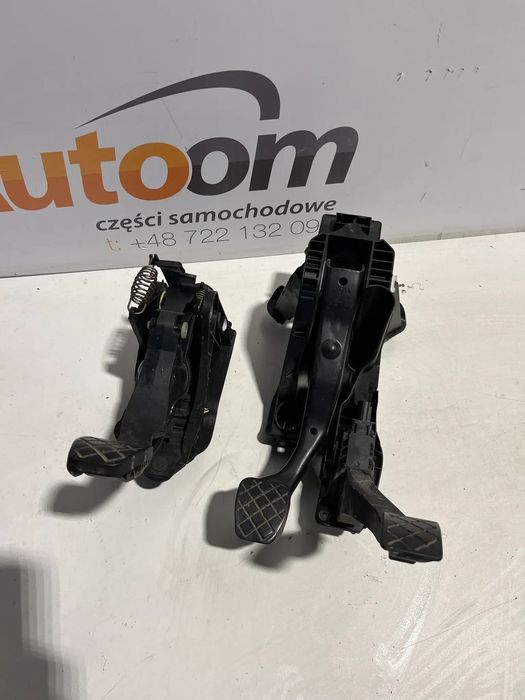 VW TIGUAN II 5NA PEDAŁ GAZU HAMULCA MANUAL 5Q1721058DA,5Q1721059GJ