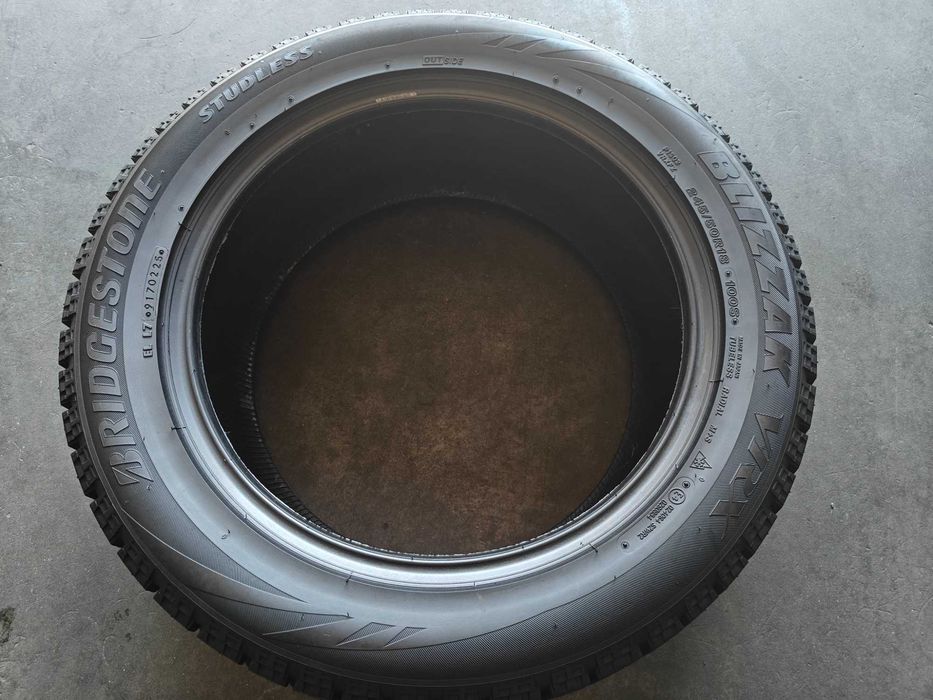 Bridgestone Blizzak R18 245/50 зимові шини липучки у відмінному стані