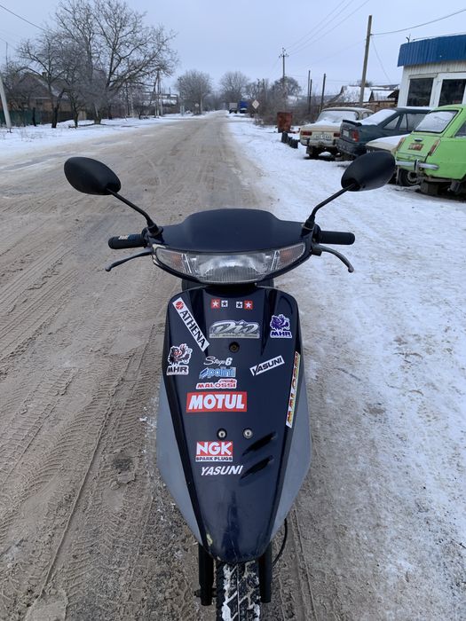Скутер Honda dio. йде