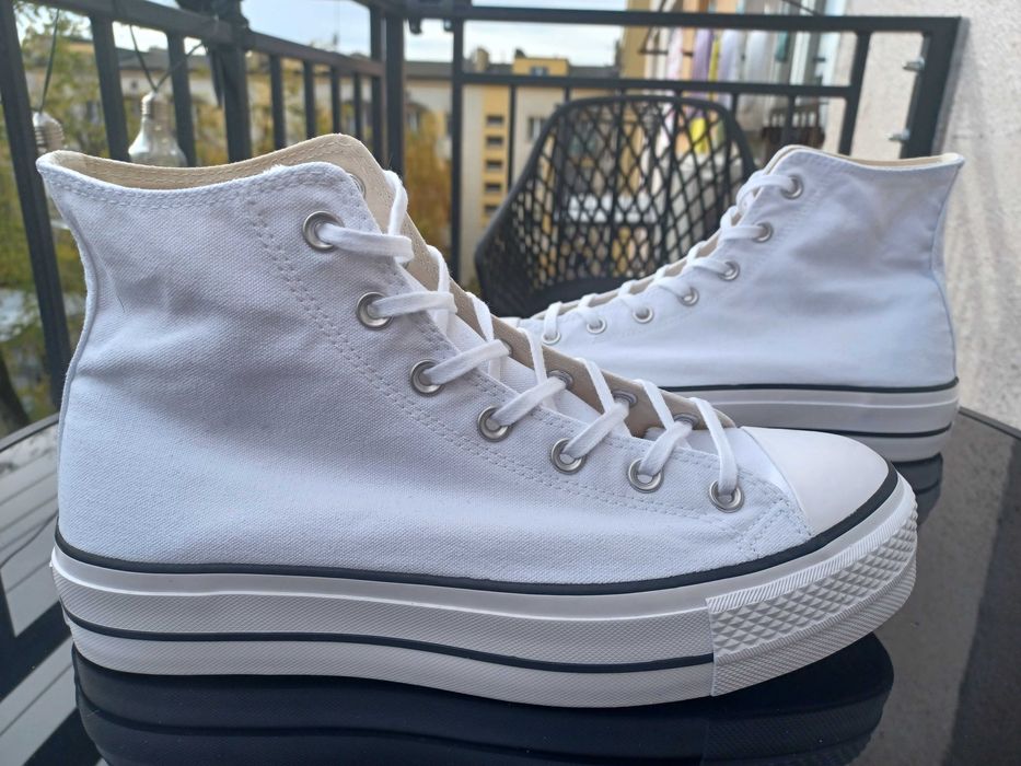 - Converse Chuck Taylor All Star - Trampki na platformie r. 42,5