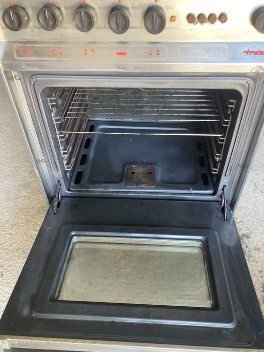 Fogão Troia  a gaz com Grill 1 bico eletrico 3 bicos a gaz