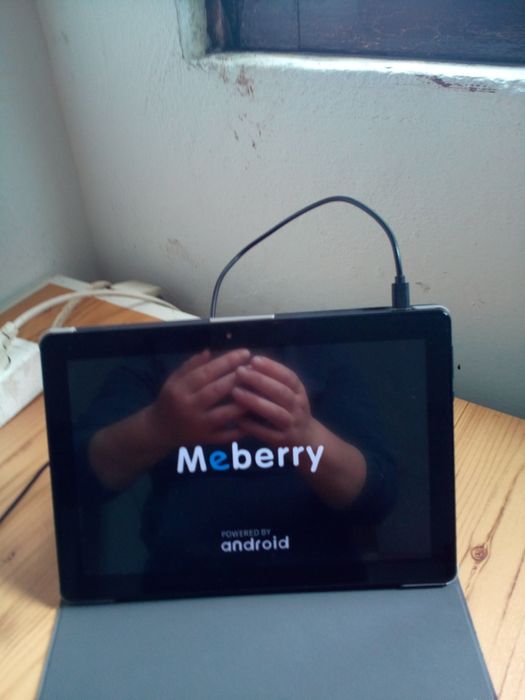 Tablet Meberry novo
