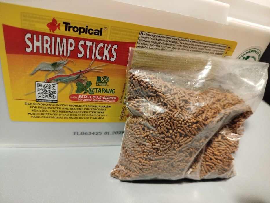 Alimentação camarões sticks