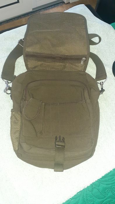 Vendo bolsas de alça e tiracolo