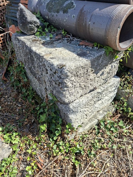 Pedra diversa para obras
